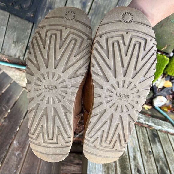 UGG Bailey Button Shearling Lined Boots In Chestnut 5803 Sz 9 - Picture 10 of 16